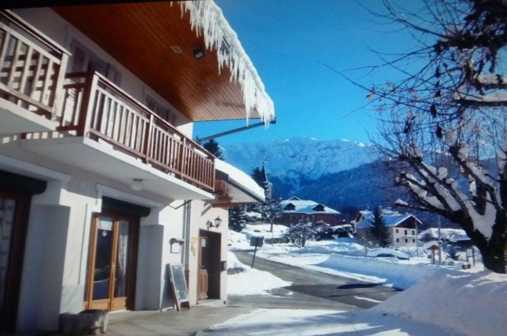 Hotel Le Beausejour Saint-François-Longchamp Zewnętrze zdjęcie